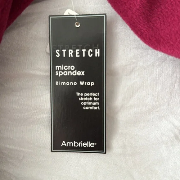 Ambrielle Robe - Picture 4 of 7